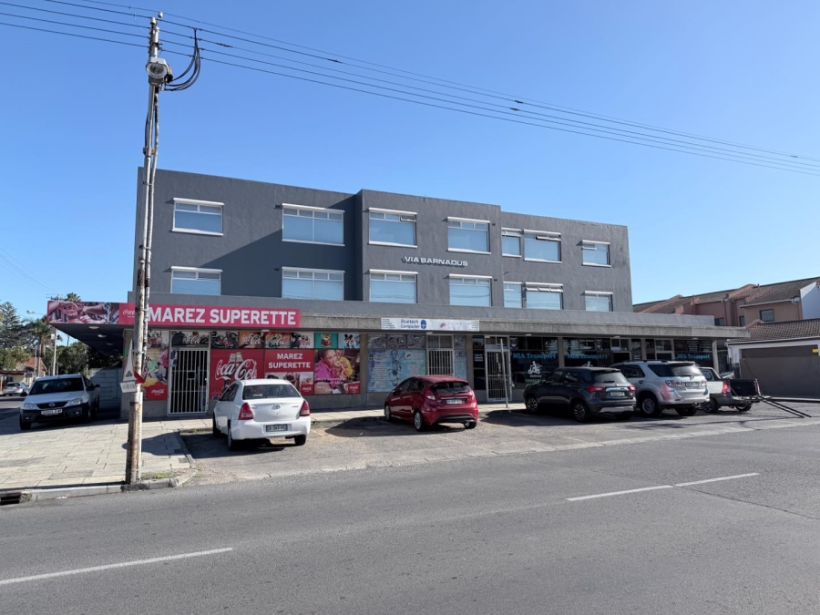 To Let Commercial Property for Rent in Oakdale Western Cape